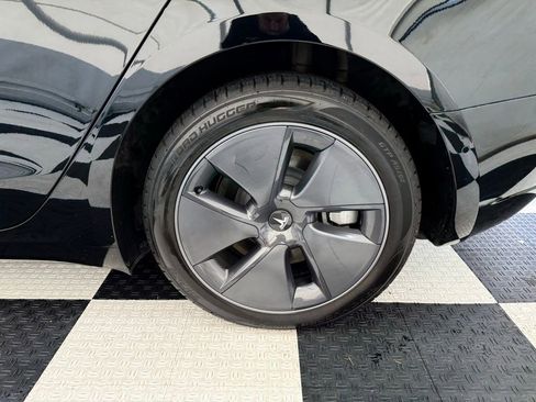 Used 2022 Tesla Model 3 image 10