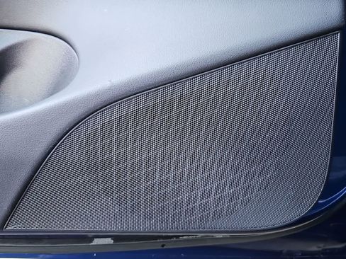 Used 2020 Tesla Model 3 Standard Range RWD image 32