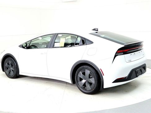 New 2026 Toyota Prius LE image 4