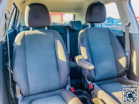 Used 2020 Chevrolet Trax LS image 27