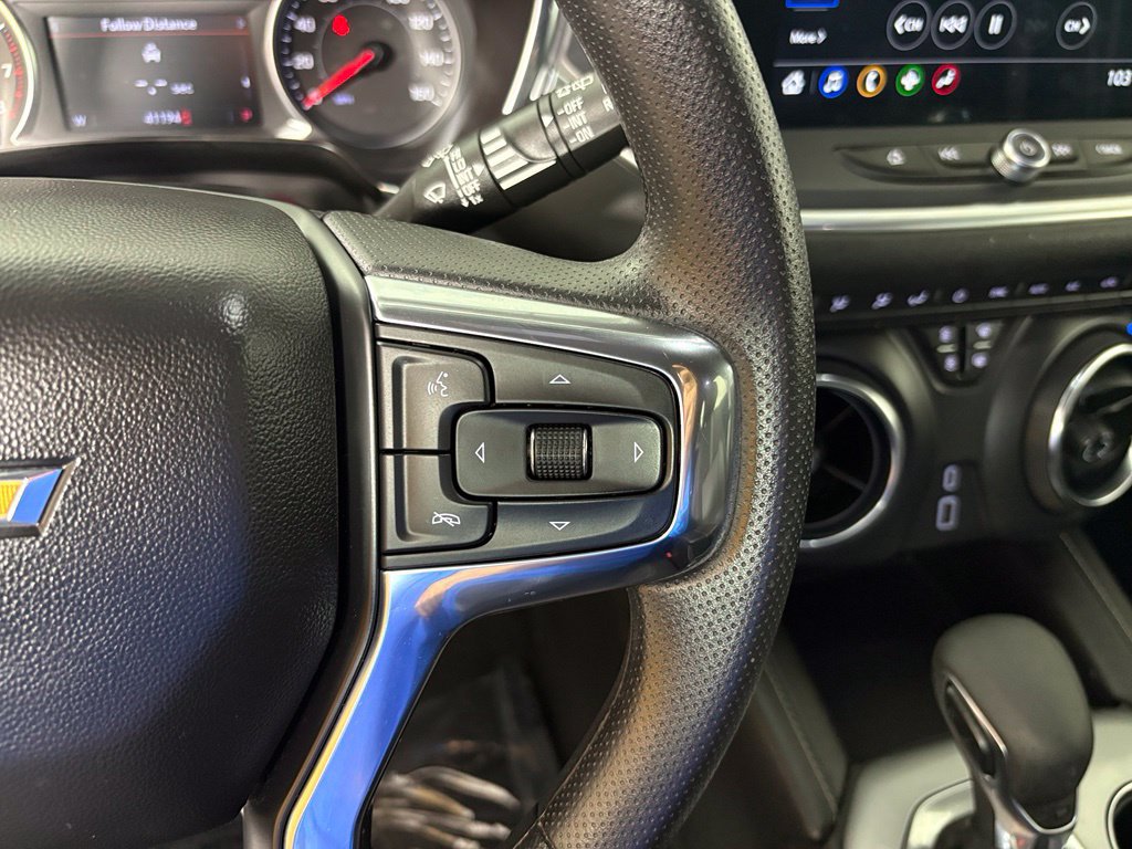 Used 2025 Chevrolet Blazer LT FWD image 19