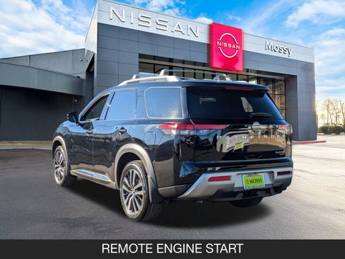 New 2025 Nissan Pathfinder Platinum w/ Cargo Package image 7