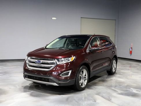 Used 2017 Ford Edge Titanium w/ Equipment Group 301A AWD/4WD image 3