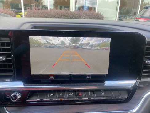 Used 2024 GMC Sierra 1500 SLT image 24