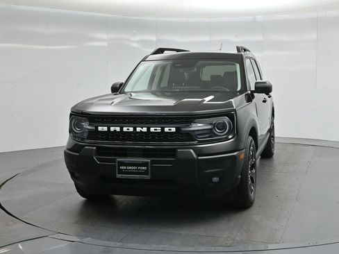 Certified 2025 Ford Bronco Sport Outer Banks w/ Outer Banks Tech Package+ AWD/4WD image 57