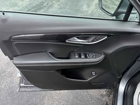 Used 2021 Buick Envision Preferred image 22