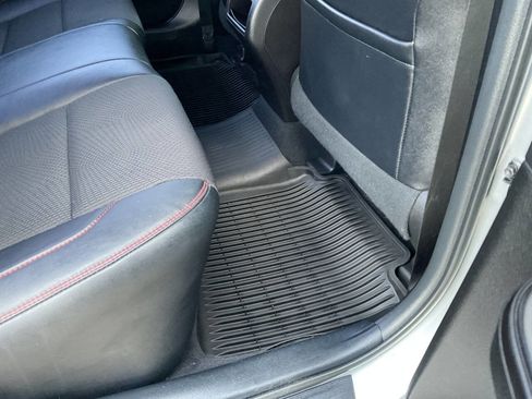 Used 2017 Toyota Camry SE image 36