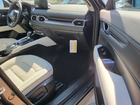 New 2025 MAZDA CX-5 AWD 2.5 S w/ Premium Plus Pkg image 7