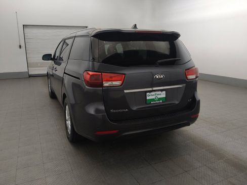Used 2016 Kia Sedona LX w/ LX Convenience Package FWD image 6