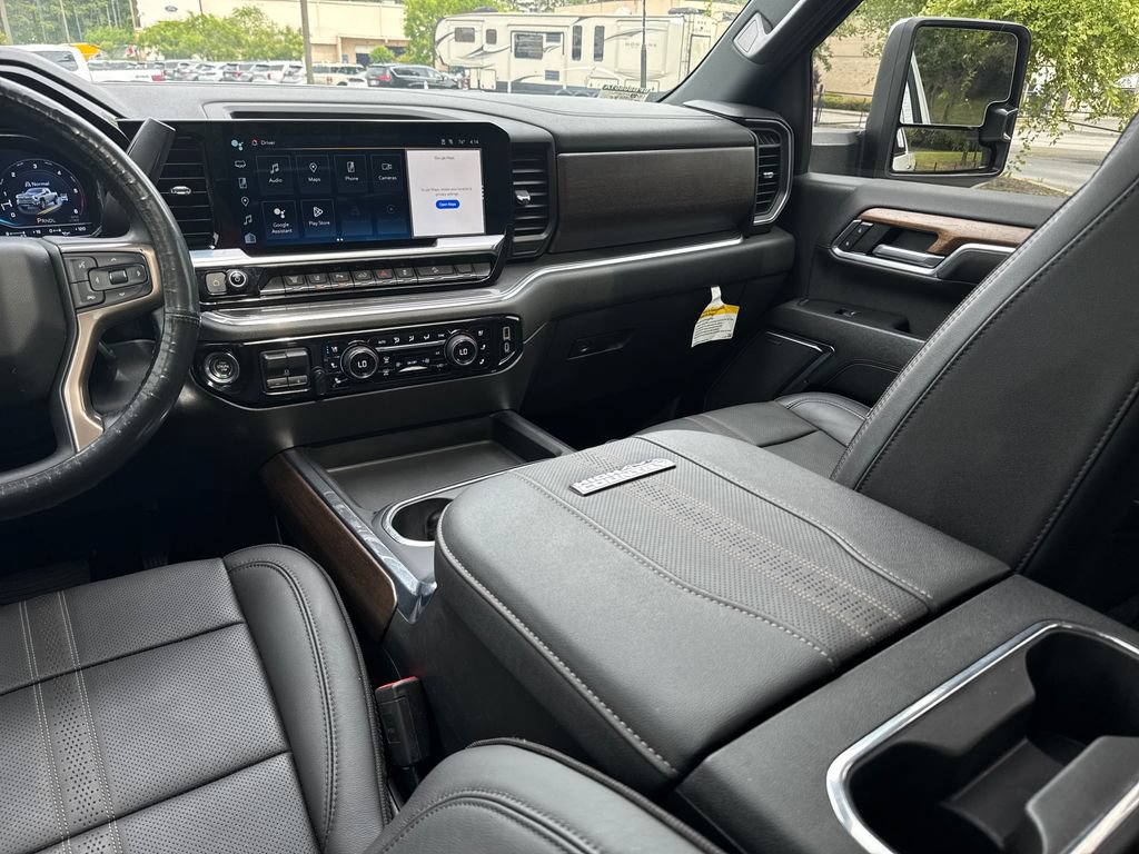 Used 2024 Chevrolet Silverado 2500 High Country w/ High Country Premium Package AWD/4WD image 30