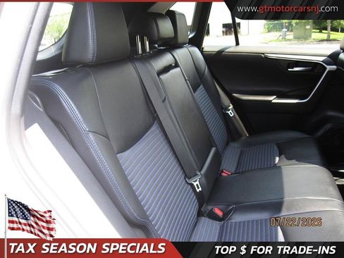 Used 2021 Toyota RAV4 XSE AWD/4WD image 17