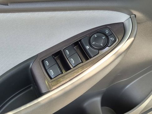 Used 2022 Chevrolet Malibu LT FWD image 21