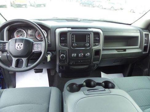 Used 2018 RAM 1500 Express w/ Express Value Package image 9