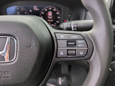 Used 2025 Honda Accord SE image 28
