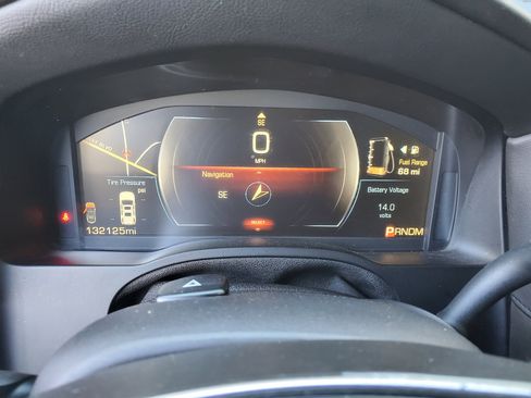 Used 2015 Cadillac Escalade Luxury image 24