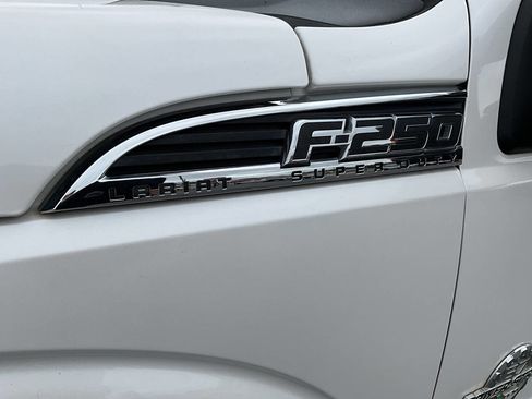 Used 2015 Ford F250 Platinum AWD/4WD image 40