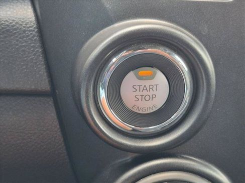 Used 2023 Nissan Titan PRO-4X w/ Pro-4x Convenience Package AWD/4WD image 10