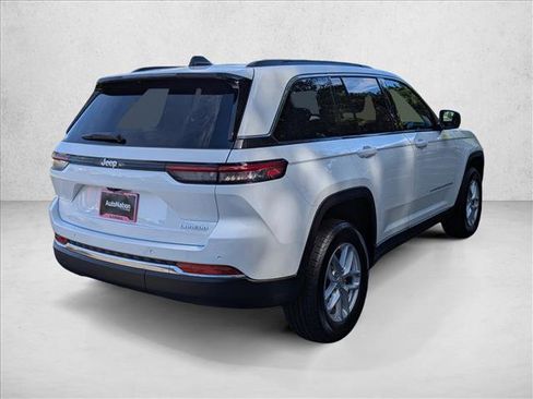 New 2025 Jeep Grand Cherokee Laredo X w/ Luxury Tech Group I image 5