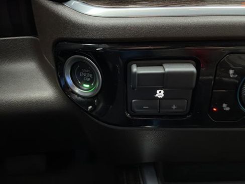 Used 2025 Chevrolet Silverado 1500 LT Trail Boss w/ LPO, Dark Essentials Package AWD/4WD image 24