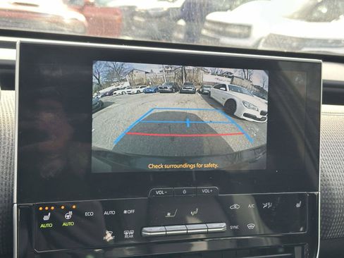 Used 2023 Toyota bZ4X Limited image 33