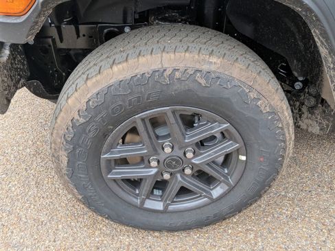 New 2026 Jeep Gladiator Sport image 24