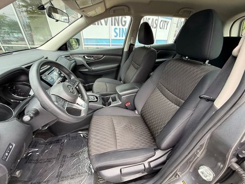 Used 2017 Nissan Rogue S AWD/4WD image 14
