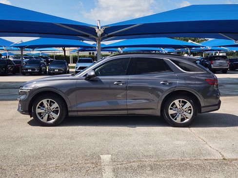 Used 2022 Genesis GV70 3.5T Sport w/ Sport Advanced Package AWD/4WD image 3