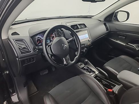 Used 2024 Mitsubishi Outlander Sport SE image 23