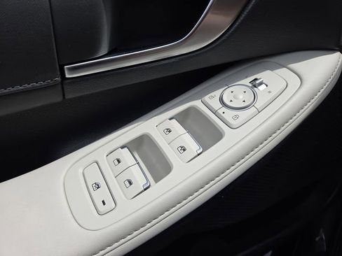 Used 2022 Hyundai Sonata Limited w/ Cargo Package FWD image 12