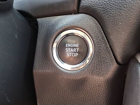 Certified 2025 Toyota RAV4 XLE FWD image 28