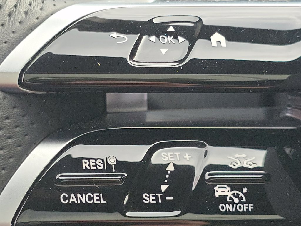 Certified 2026 Mercedes-Benz C 300 4MATIC Sedan image 36