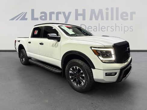 Certified 2024 Nissan Titan PRO-4X w/ Off Road Protection Package AWD/4WD image 7