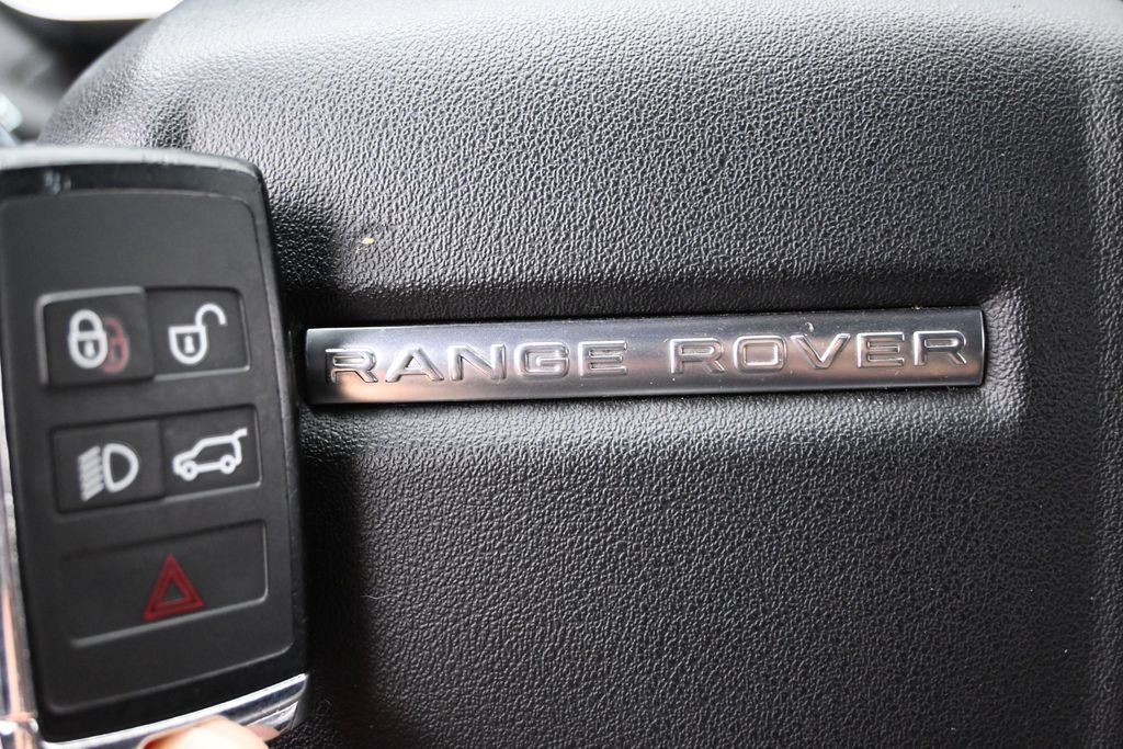 Used 2018 Land Rover Range Rover Sport HSE AWD/4WD image 46