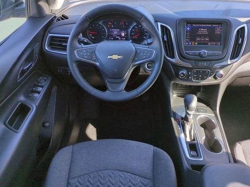Used 2024 Chevrolet Equinox LT FWD image 15