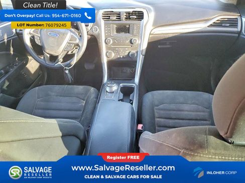 Used 2017 Ford Fusion SE image 11