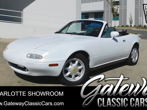 Used 1990 MAZDA MX-5 Miata image 1