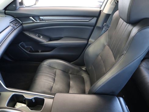 Used 2018 Honda Accord EX-L image 19
