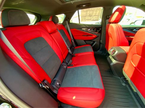 New 2025 Chevrolet Blazer EV RS image 27