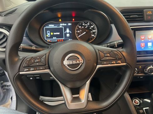 New 2025 Nissan Versa SV image 40
