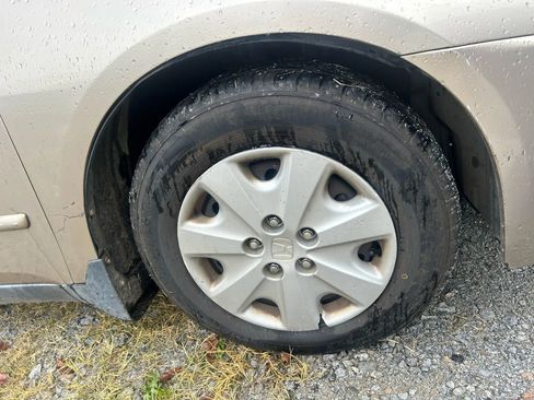 Used 2004 Honda Accord LX image 4