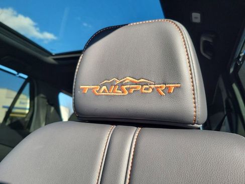 Certified 2025 Honda Pilot TrailSport image 16