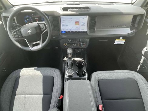 New 2025 Ford Bronco Base w/ Sasquatch Package image 11