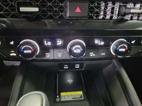 Used 2023 Honda Accord Touring image 21