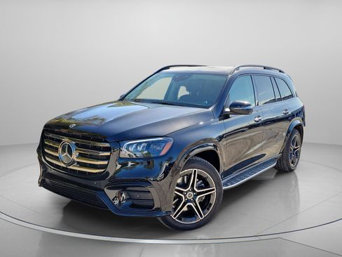 Certified 2026 Mercedes-Benz GLS 450 4MATIC image 2