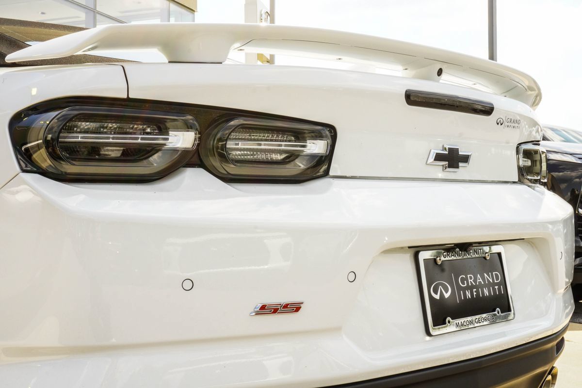 Used 2023 Chevrolet Camaro SS RWD image 14