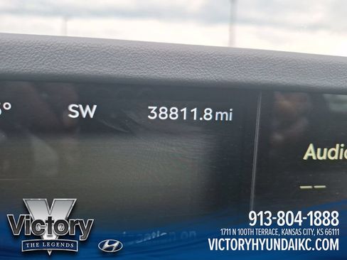 Used 2024 Lincoln Nautilus Reserve AWD/4WD image 19
