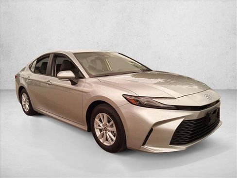 Used 2026 Toyota Camry LE w/ Convenience Package FWD image 3