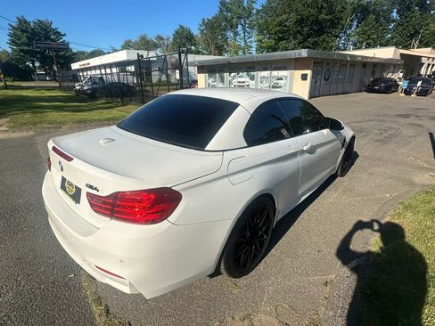 Used 2016 BMW M4 Convertible RWD image 16