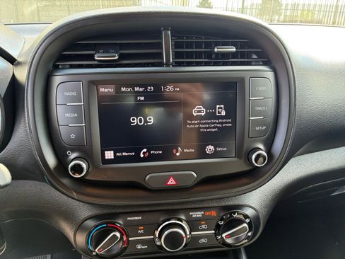 Used 2025 Kia Soul LX w/ LX Technology Package image 20