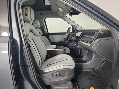 Used 2024 Rivian R1S Adventure AWD/4WD image 24